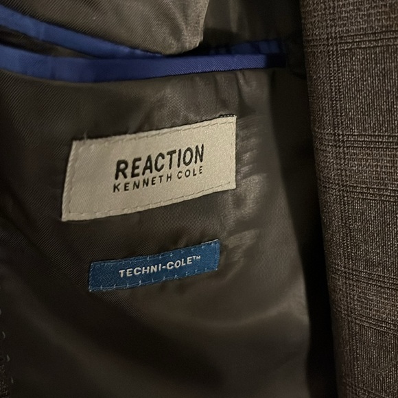 Kenneth Cole suit - Picture 3 of 6